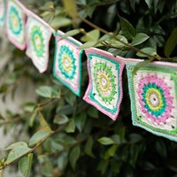 Haakpatroon Yarn and Colors Garden Party Bunting-2