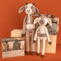 Yarn and Colors Gus Goat Haakpakket 005 Clay-2