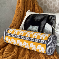Wandering Elephants Pillow Haakpakket-3