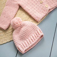 Yarn and Colors Happy Baby Mutsje