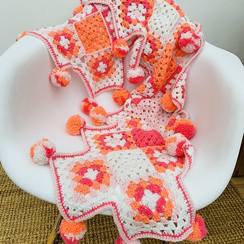 Haakpatroon Granny PomPom Sjaal-2