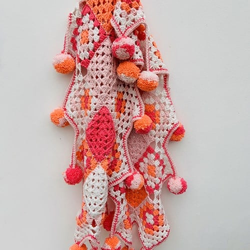 Haakpatroon Granny PomPom Sjaal-3