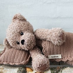 Haakpatroon Teddy Met Dekentje En Kussen Go Handmade