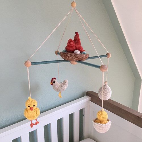Haakpatroon Kip en Ei Babymobiel-2
