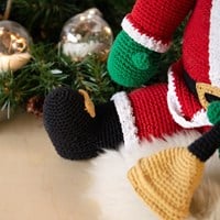 epic kerstman detail voeten wolplein
