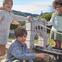 Katia kinderen Magazine No. 119 Herfst/Winter 2026/2027 Bulky Tweed + The Basic + Sherpa + Premium