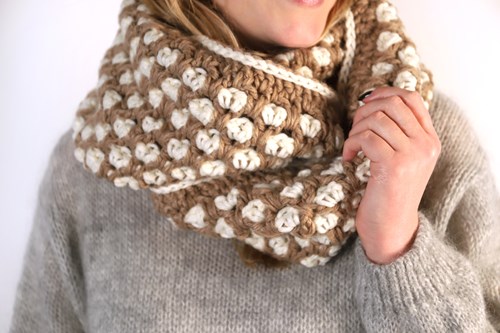 Chunky Colsjaal Haakpakket 001 Clay & Cream-3