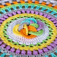 /m/a/mandala_boven.jpg