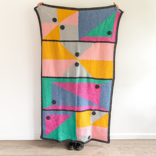 Yarn and Colors Mosaic Window Blanket Haakpakket 100 Black-3