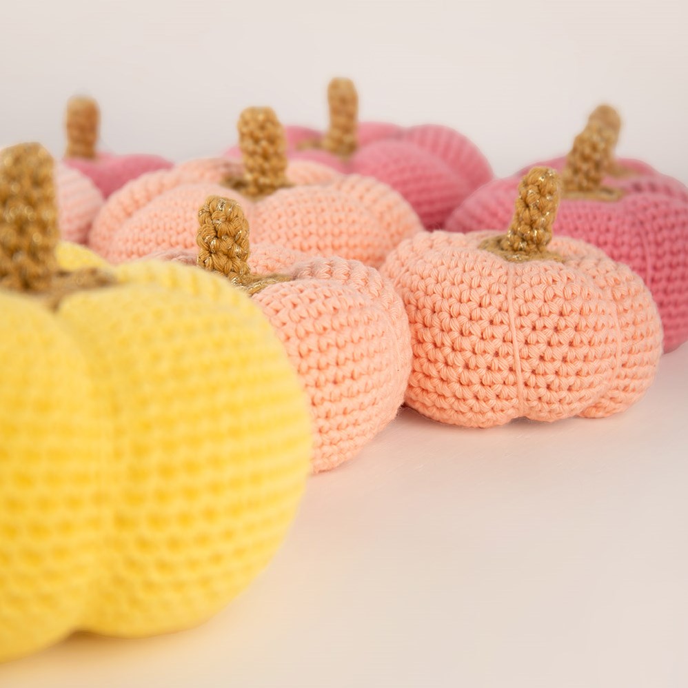 Pompons knutsel set - 400 grams - pastel kleuren - 15-40 mm - hobby