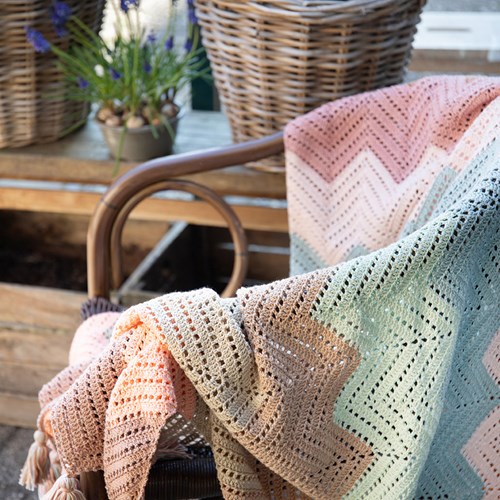 Brede Zigzag deken roze Haakpakket-2