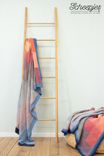 Scheepjes CKAL Dawn Chorus Kit 3: Bullfinch Blanket