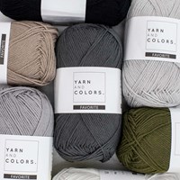 Yarn and Colors Favorite 100 Black-3