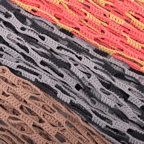 Yarn and Colors Slouchy Stripes Shawl Haakpakket