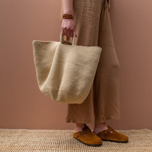 Haakpatroon Yarn and Colors Slouchy Pouch-2