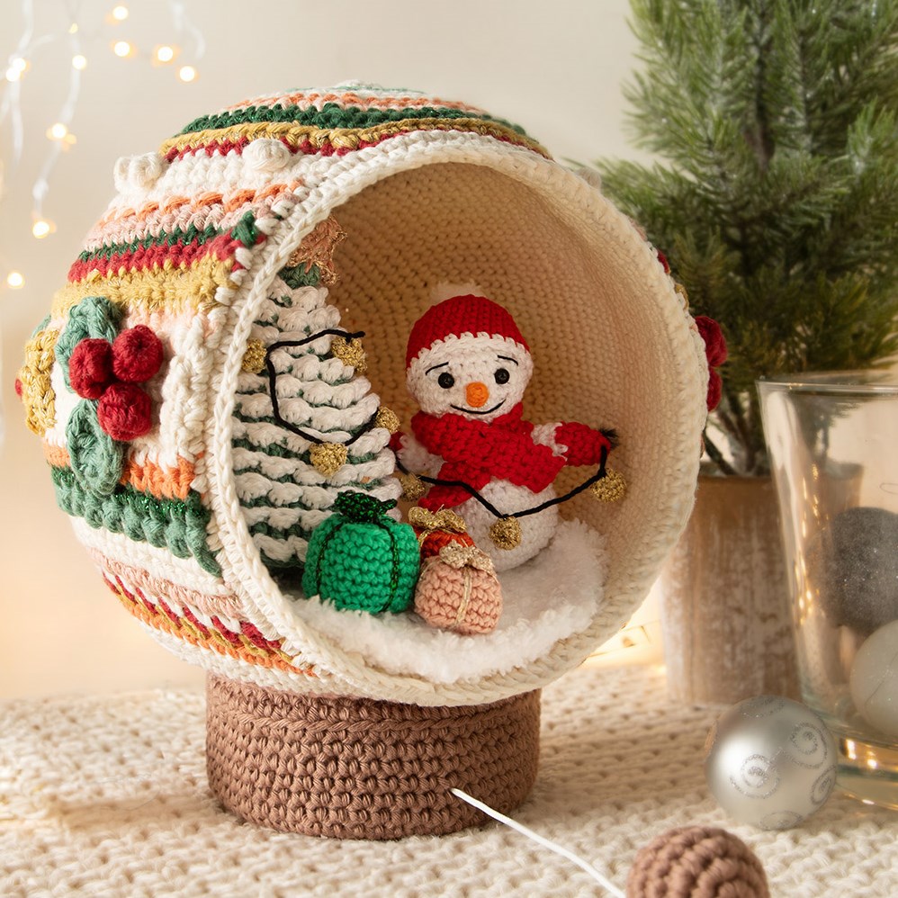 The Christmas Shop | Sneeuwbol - Met kerstdorp en arrenslee
