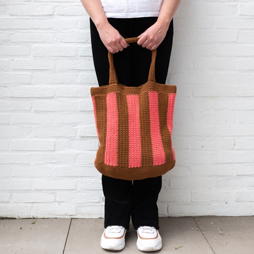 Yarn and Colors Striped Tote Bag Haakpakket 026 Satay-2