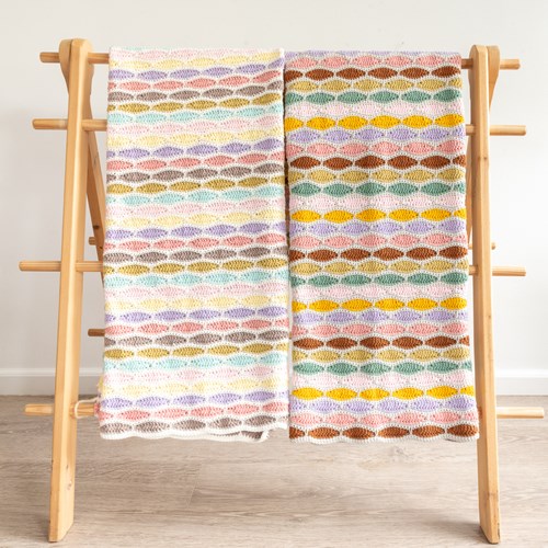 Yarn and Colors Stripy Waves Blanket Haakpakket 005 Clay