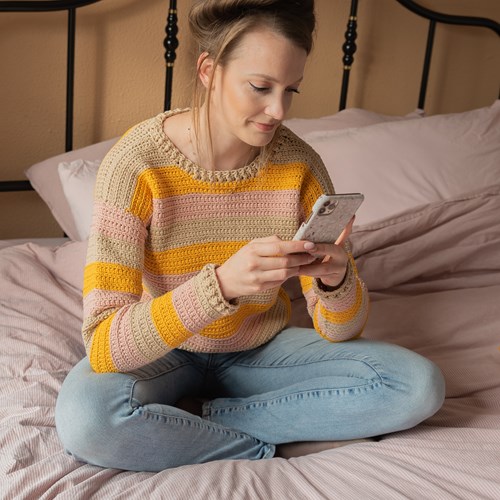 Yarn and Colors Sunset Stripes Pullover Haakpakket 1 Mustard L