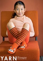 yarnbookazine red panda socks wolplein
