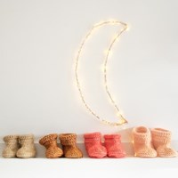 Yarn and Colors Oh Baby! Crochet Booties Haakpakket 009 Limestone-2