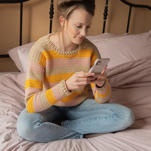 Yarn and Colors Sunset Stripes Pullover Haakpakket 2 Satay XXL-3