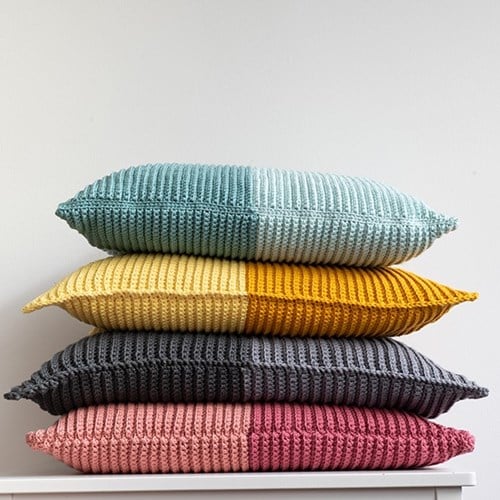 Yarn and Colors Super Must-have