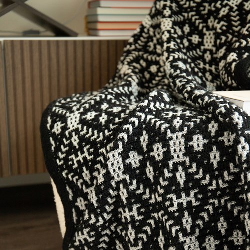 One Skein of Love - Radiance Deken  Haakpakket-3